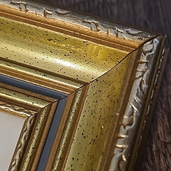 Vintage Wooden Gold Ornate picture frame for 17x14 - Picture 10 of 10